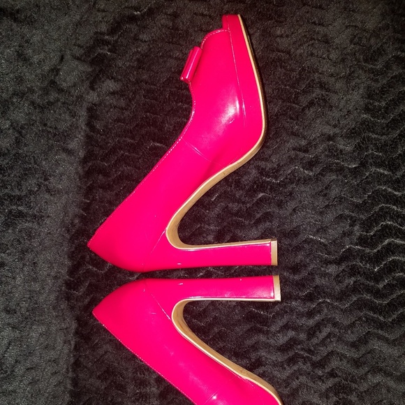 Jessica Simpson Cherry Red High Heels with a Bow - Picture 4 of 7